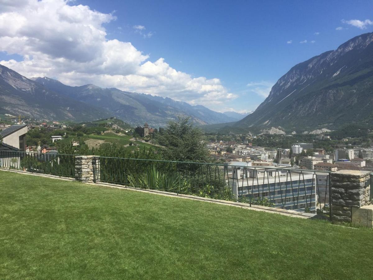 Les Murets Bed and Breakfast Sierre Exterior foto